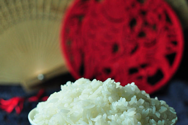 五常稻花香米饭