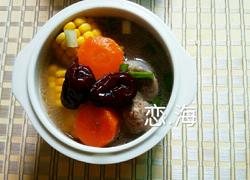 胡萝卜玉米筒骨汤