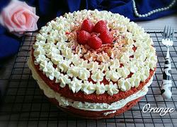 红丝绒草莓裸蛋糕