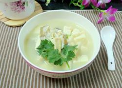 清炖鳕鱼豆腐汤