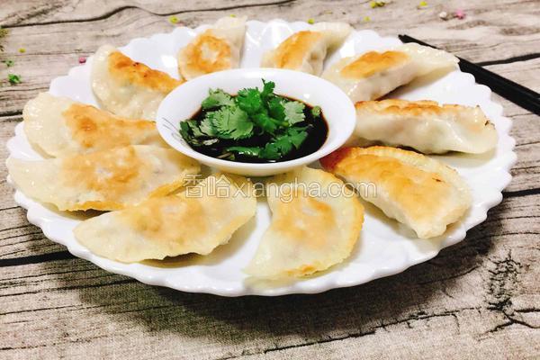 白菜鲜肉馅煎饺