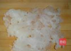 凉拌腐竹银耳的做法图解3