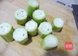 蒜末粉丝蒸丝瓜的做法图解4