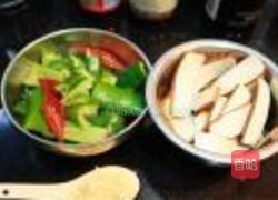 香干炒肉片的做法图解3