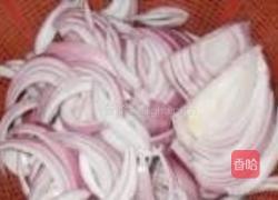 洋葱炒牛肉的做法图解2