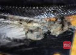 大蒜烧鲶鱼的做法图解2