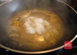 鲜美金针菇鱼汤的做法图解4