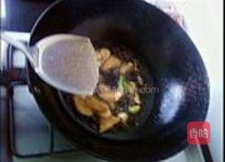 木耳爆炒牛肚的做法图解2