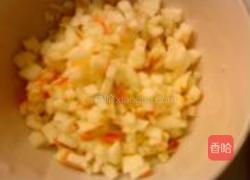 煎三文鱼配苹果酱的做法图解3