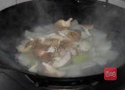 墨斗鱼丸鲜汤的做法图解6