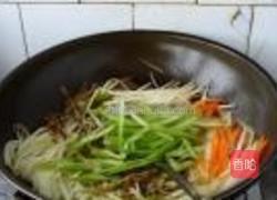 苤蓝丝小炒的做法图解9