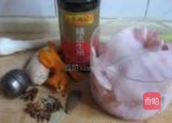 水晶猪皮冻的做法图解1