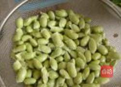 西瓜皮炒毛豆的做法图解4
