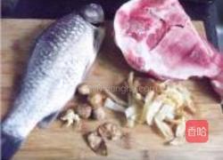 玉竹无花果煲鲫鱼的做法图解1