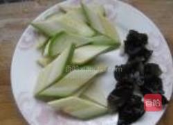 三色彩椒溜肉片的做法图解6