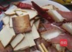 腊肉炒香干的做法图解2