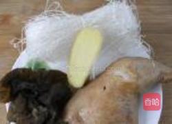 姜蓉鸡丝菠菜的做法图解1