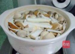 群菌煲脆骨的做法图解5