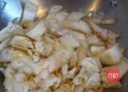白菜炖肉丸的做法图解6