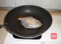 糖醋鲳鱼的做法图解4