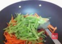 胡萝卜烩四季豆的做法图解7