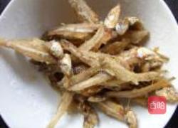 鱼干小炒水晶皮的做法图解7