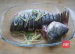 孔雀开屏鲈鱼的做法图解3