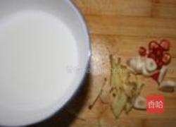 木耳炝荷兰豆的做法图解4