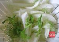 茴香头炒羊肩肉的做法图解3