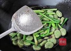 蒜苔烧蚕豆米的做法图解5