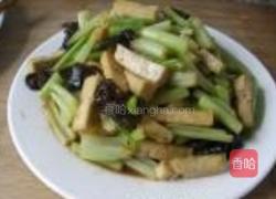 芹菜炒豆腐的做法图解6