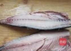 鲅鱼豆腐饺的做法图解1