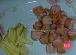 蚕豆脆皮肠的做法图解2