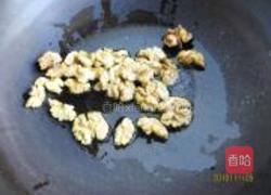 核香椰菜的做法图解2