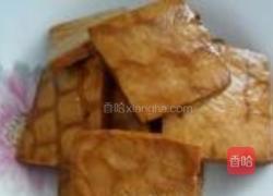 青椒炒豆腐干的做法图解1