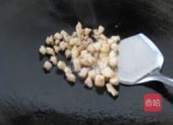 洋葱包菜肉丁的做法图解3