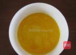 胡萝卜腐竹炒鸡蛋的做法图解3