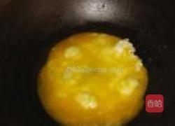 胡萝卜腐竹炒鸡蛋的做法图解4