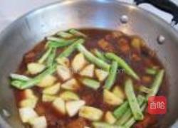 红烧肉炖豆角的做法图解7