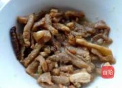 蒜苗香干肉的做法图解4