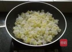 番茄炒雪耳的做法图解3