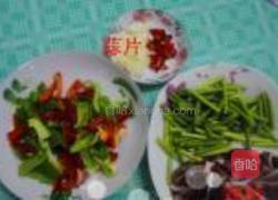 蒜香炒鸡胗的做法图解1