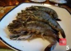 麦片炒大虾的做法图解5