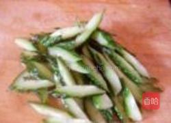 金针菇黄瓜炒鸡蛋的做法图解5