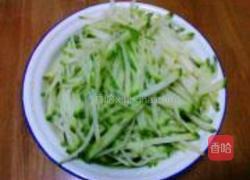 萝卜丝炒肉的做法图解3