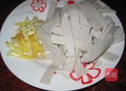 鱼付炒土豆片的做法图解1