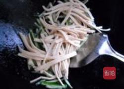 冬瓜皮炒千張的做法圖解5
