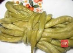 咸豆角炒腊肉的做法图解1