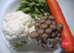 菜花炒豆菇的做法图解1