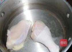 香菇鸡腿竹荪汤的做法图解4